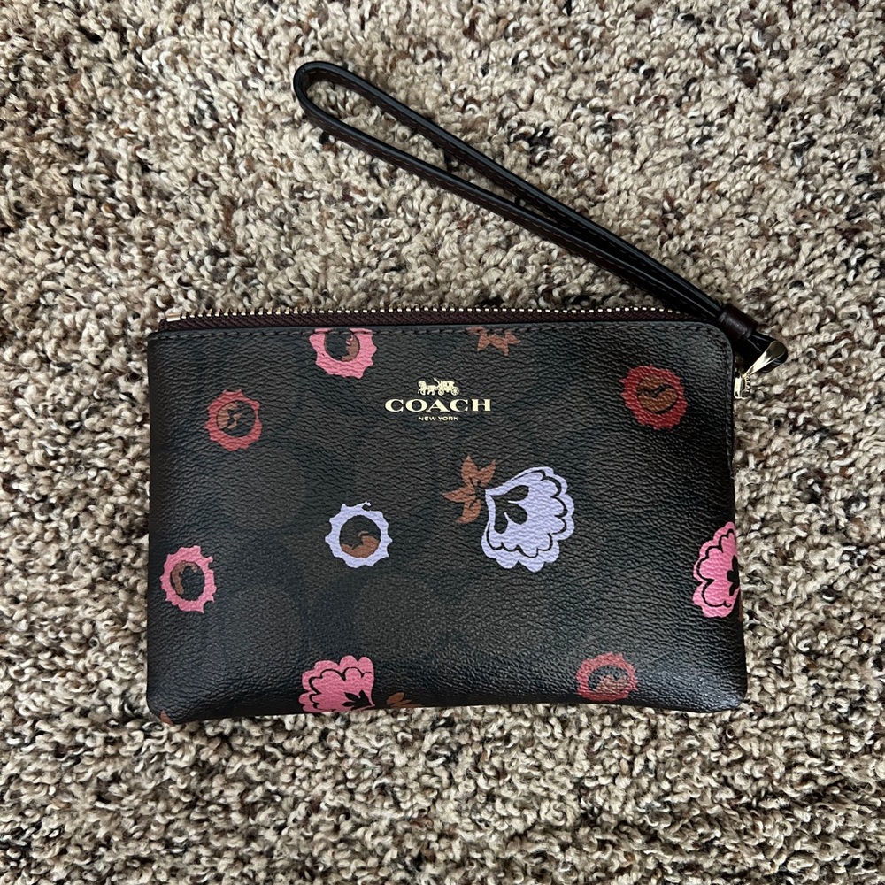 Wristlet